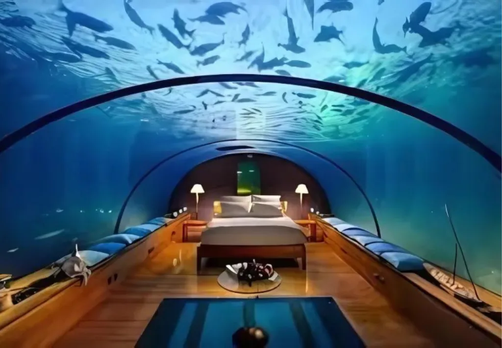 Hotels with Underwater Rooms